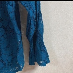 レースブラウスの画像