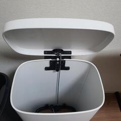 スタイリッシュゴミ箱30Lの画像
