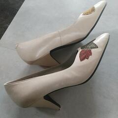 22、５センチの小さめパンプス👠の画像
