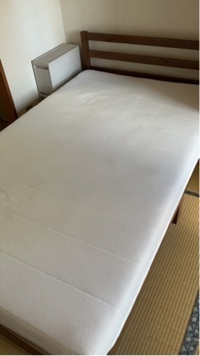 ニトリ　セミダブルベッド　マットレス付き