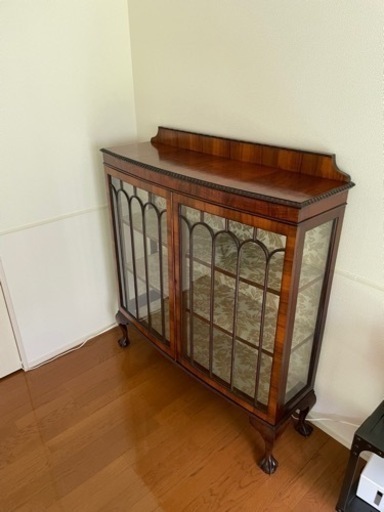 THE GLOBE ANTIQUES 三宿本店　キャビネット