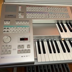 エレクトーン2012年製の画像