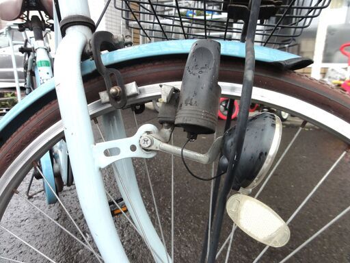 後輪パンク?  サビ有り 自転車 26インチ 水色 6段変速 ママチャリ カゴ付き 荷台付き 青 ブルー 札幌市 中央区 南12条