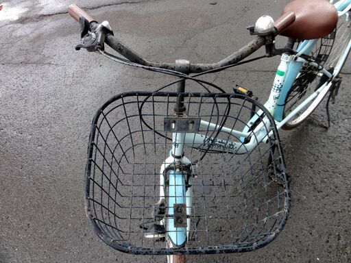 後輪パンク?  サビ有り 自転車 26インチ 水色 6段変速 ママチャリ カゴ付き 荷台付き 青 ブルー 札幌市 中央区 南12条