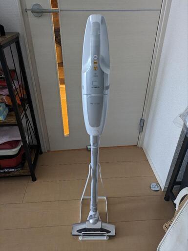 アイリスオーヤマ　極細軽量コードレス掃除機