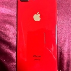 iPhone 8 plus 256GB レッドの画像