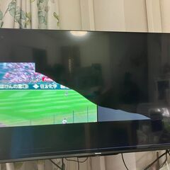 無料・液晶画面が割れてしまって半分しか映らない４３インチテレビの画像