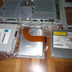 短期出品・古いFMVノート部品取りにどうぞ(ハードデスクはありません)の画像