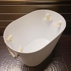 ランドリーバスケット ホワイトの画像