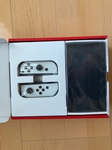 値下げしました　任天堂 Nintendo Switch (有機ELモデル) [ホワイト]