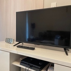32インチ　薄型液晶テレビ