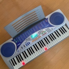CASIO キーボード　光ナビゲーション
