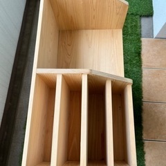 ［価格変更］飛騨の匠　東濃檜　絵本ラック　天然木　キャスター付き　手渡しの画像