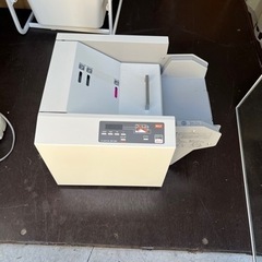 自動三つ折り機　おりひめ