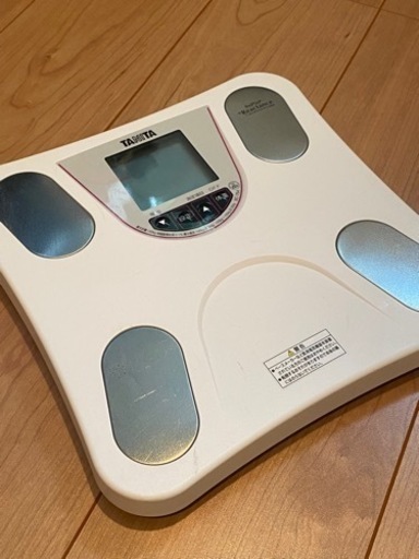 タニタ体重計　BC-754