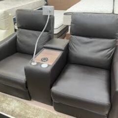 ニトリ　２人用電動本革リクライニングソファ（ユニットテーブル付き）