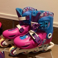 美品⭐︎インラインスケート  ローラースケート ローラーシューズ & プロテクター　デカトロン製品　DECATHLONの画像
