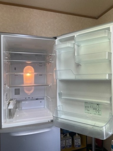 商談中　Panasonic冷蔵庫 365L シルバー