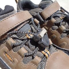 【トレッキングシューズ KEEN キッズ用 19.5cm】の画像