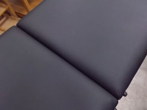 エステベッド 施術台 ブラウン 折りたたみ 収納袋付き マッサージベッド 茶系 高さ調整可能 折り畳み 札幌市東区 新道東店