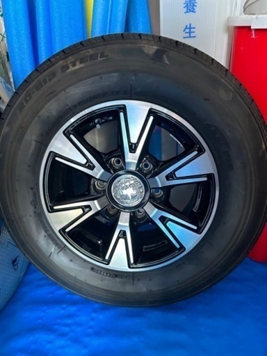 ハイエース195-80-15、4本です。