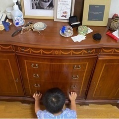 木の温もりを感じる♪木製キャビネット  キッチン&リビングにピッタリ！収納棚／チェストの画像