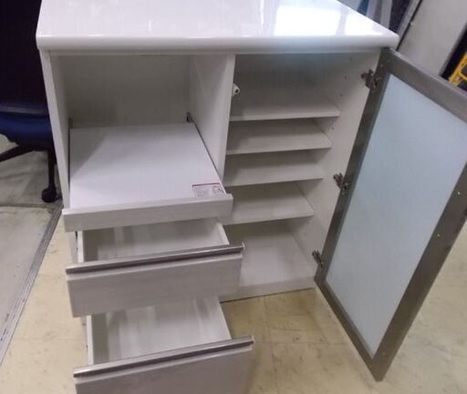 ニトリ ミドルレンジボード 幅90×奥行53×高さ101cm カウンターポスティア90 ホワイト 白 エナメル 食器棚 キッチンボード 札幌市東区 新道東店 NITORI