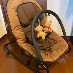 バウンサーベビーチェア