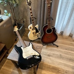 使えるかわからないギター3つ　