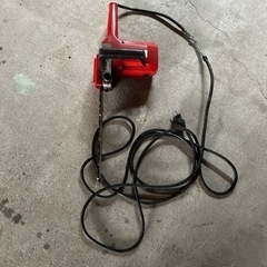電動チェーソー