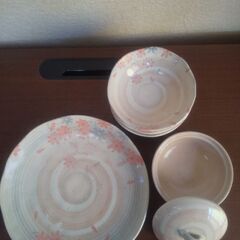 大皿 小鉢 蓋付きの画像
