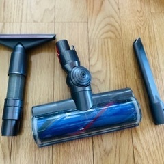 取引中】ダイソン V10 コードレス掃除機一式