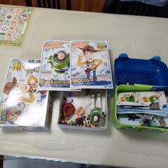 トイストーリー　ドラえもん　ミニオン　乗り物など