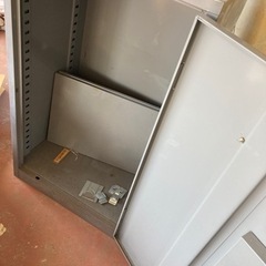 お取引中スチール　金庫　ラック　ボックスの画像