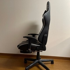 ゲーミングチェアの画像