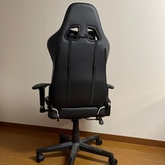 ゲーミングチェアの画像