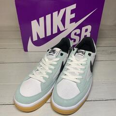 NIKE　SB ナイキ　メンズ　スニーカー　ADVERSARYの画像
