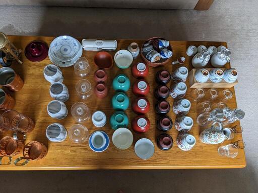 グラス、香蘭社湯呑み、お銚子、お猪口など