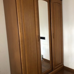 タンス10年以上前のもの。取りに来てくださる方のみ
