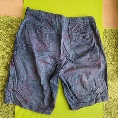 【ユニクロ】ショートパンツ　花柄の画像