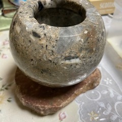 石の灰皿　オブジェの画像