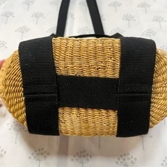 【お値下げ】1,800→1,400ムーニュカゴバッグ　miniの画像