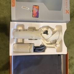 AIビジョンセンサー搭載スマートフォン用3軸スタビライザーの画像