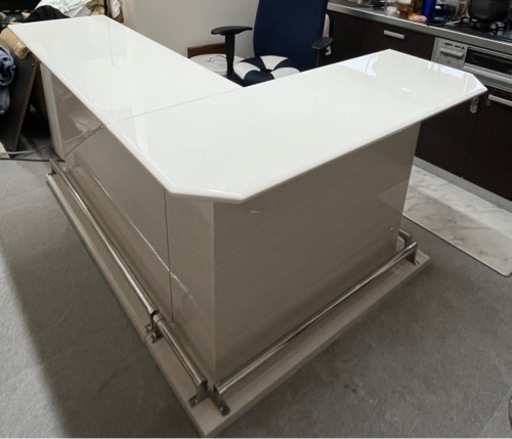 バーカウンター、キッチンカウンター、キッチン収納、カウンターキッチン、バーチェア