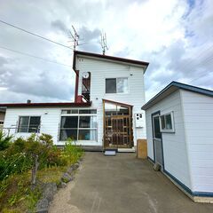 ペットと暮らせる敷金・礼金・保証金なしの戸建♪事務所利用も可能です。