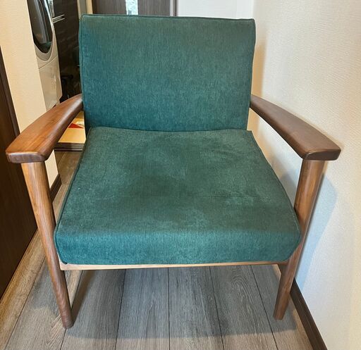 IDC OTSUKA(大塚家具) アームチェア シネマ N2 ウォールナット材 オットマンセット