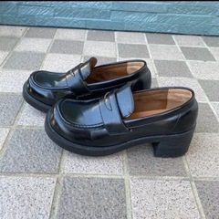ローファー　黒の画像