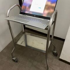 器械カート