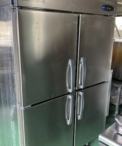中古冷凍冷蔵庫　SRR-J1261CVS 2011年式