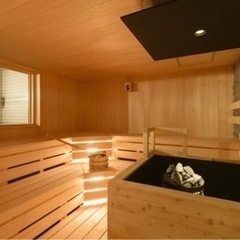 7日(月)の10時から12時で一緒にサウナ行ける方？